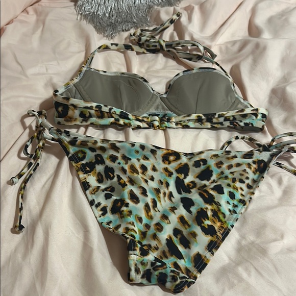 Leopard Print Bikini Set - Picture 2 of 2
